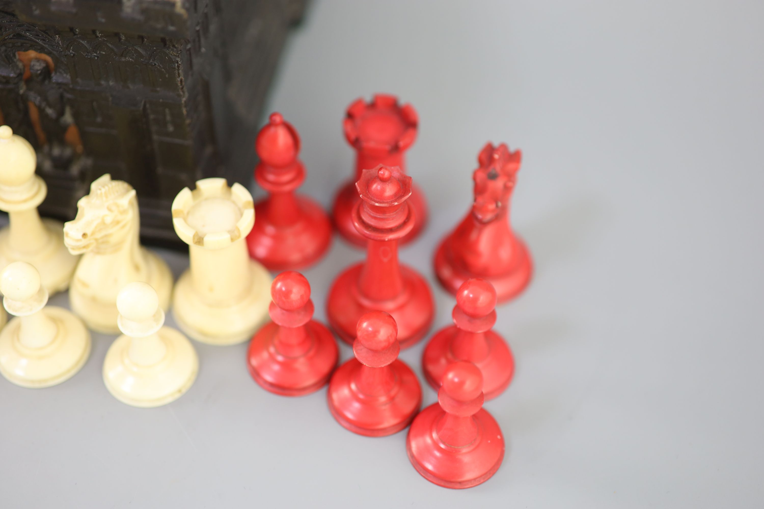 A Jaques London red and white ivory 2¾ Staunton chess set, c.1850, 8.25 x 6 x 4in.